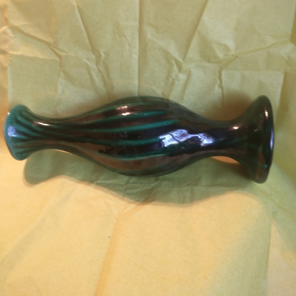 DEVINE VINTAGE DARK GREEN SWIRL GLAZED VASE